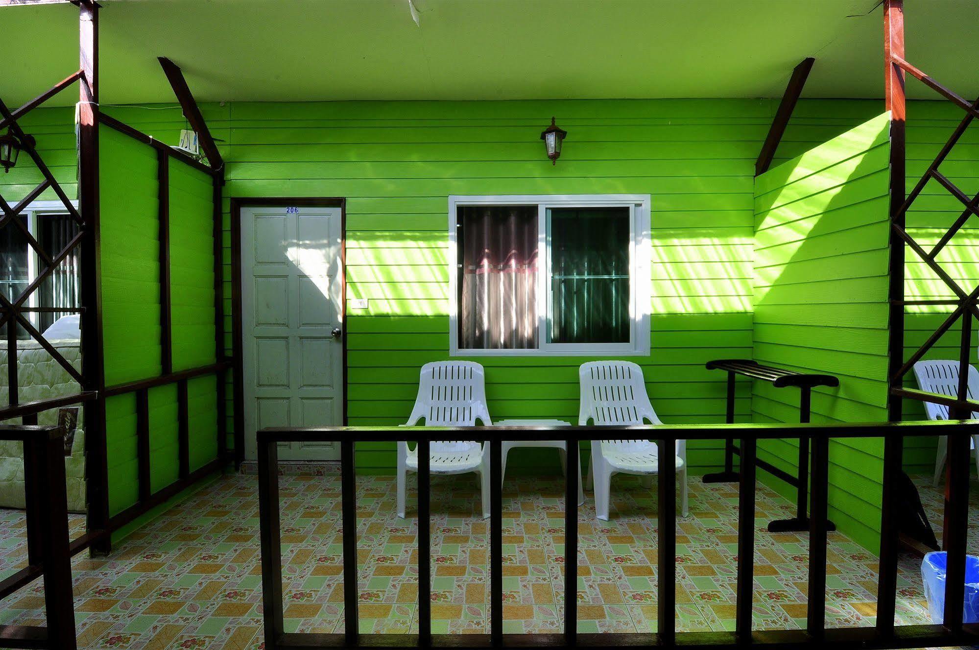 Phi Phi Sand Sea House Extérieur photo