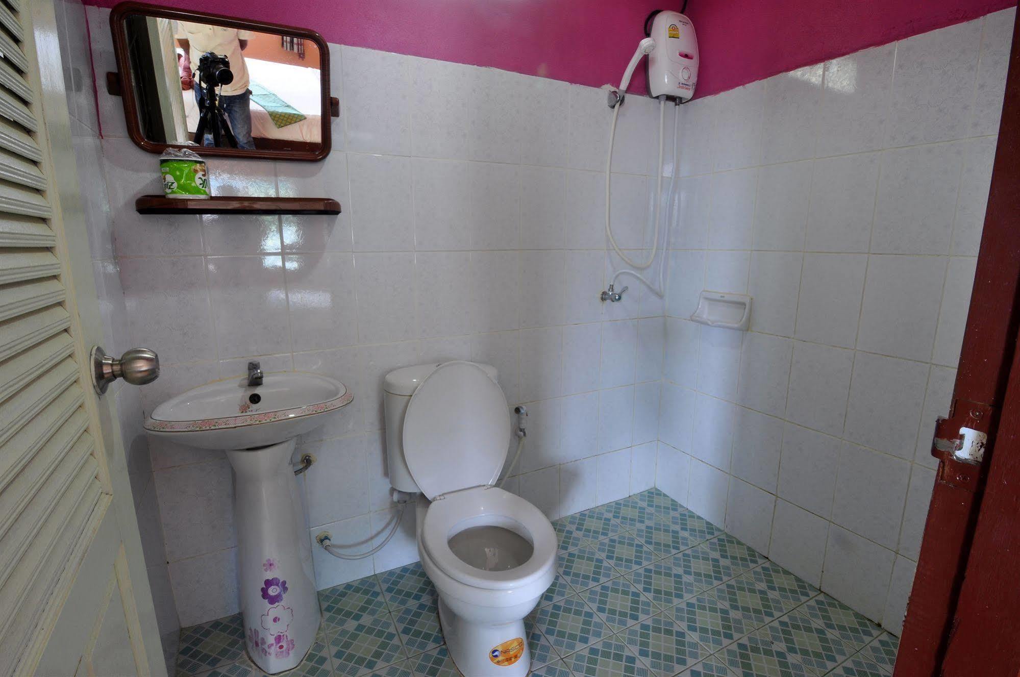 Phi Phi Sand Sea House Extérieur photo