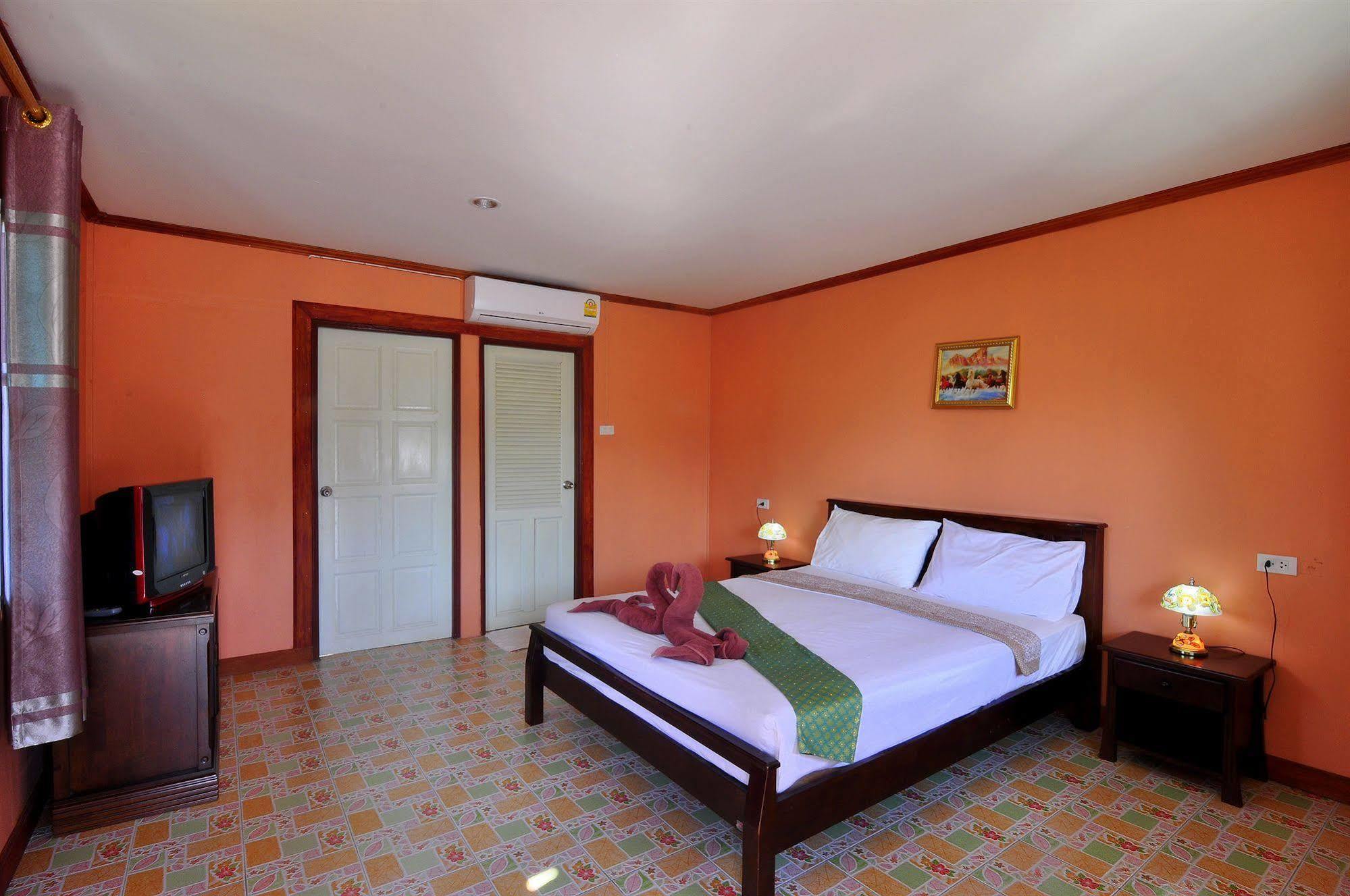 Phi Phi Sand Sea House Extérieur photo